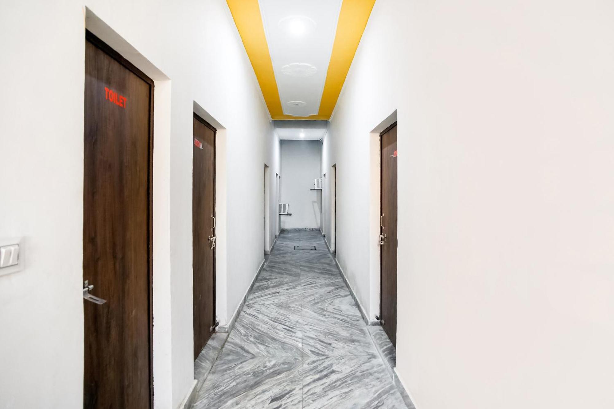 Hotel O Dollar Фаридабад Екстериор снимка